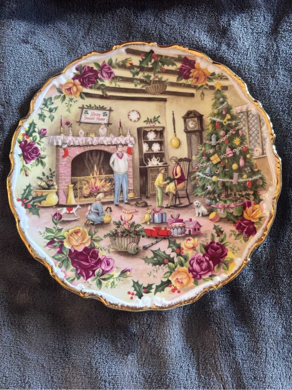 Royal Albert "Christmas Warmth” Decorative Plate